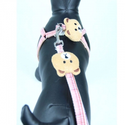 Шлея с поводком Мишка 1,0120 мм клеточка Розовый Шлея с поводком Мишка 1,0120 мм клеточка Розовый