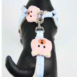 Шлея с поводком Мишка 1,5 х120 см клеточка Голубой Шлея с поводком Мишка 1,5 х120 см клеточка Голубой