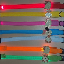 Ошейник XS LED Kitty тканевый 1,5см20-25см Салатовый Ошейник XS LED Kitty тканевый 1,5см20-25см Салатовый